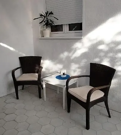 Apartment Blue Star